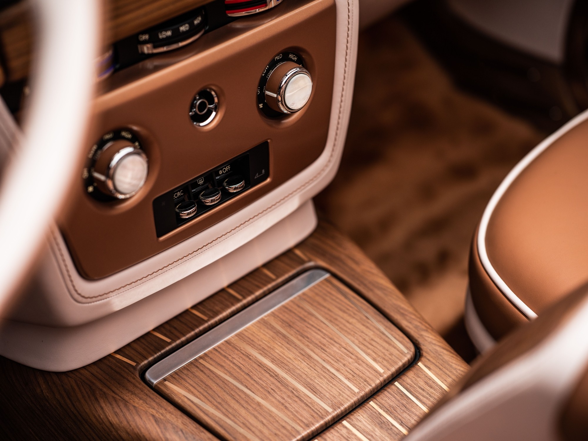 Rolls-Royce's Second Boat Tail Is Brown and Beautiful - CNET